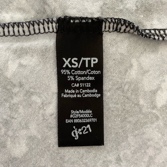 G21 Floral 3/4 Sleeve Dress - Picture 3 of 3